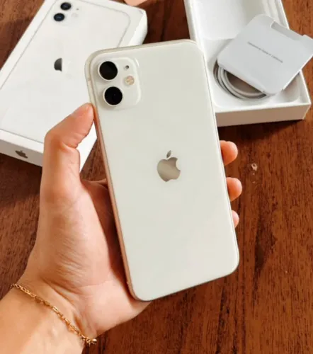 iPhone 11 64GB Branco 
