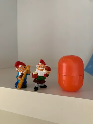 Kinder gnomos anos 90