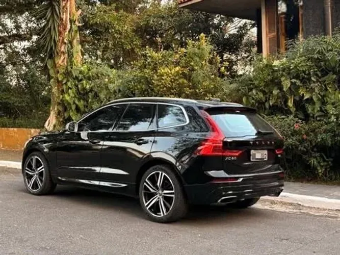 Volvo XC 60 T-5 R-design 2.0 AWD 5P 2018