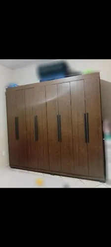 ENTREGO E MONTO GUARDA ROUPAS DE CASAL. 