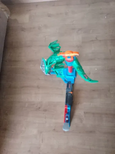 Hot Wheels Air Attack Dragão Robô