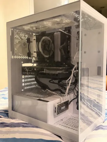 PC Gamer Ryzen 5 5600 + RTX 4060 + 32GB + SSD 1TB
