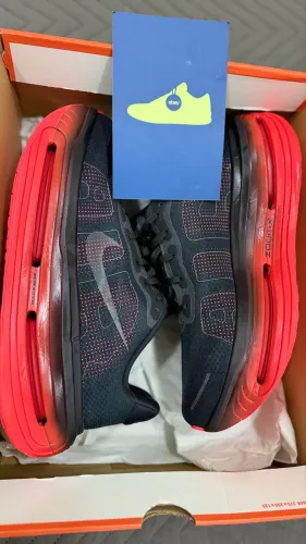 Nike Vomero Premium Black/Bright Crimson