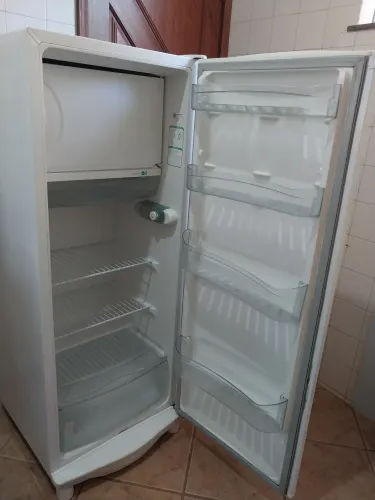 Geladeira Consul 300L 127v