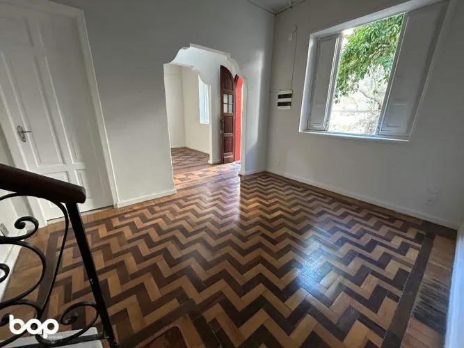 Casa de Vila Clássica de 2 Andares na Rua Sorocaba Coração de Botafogo