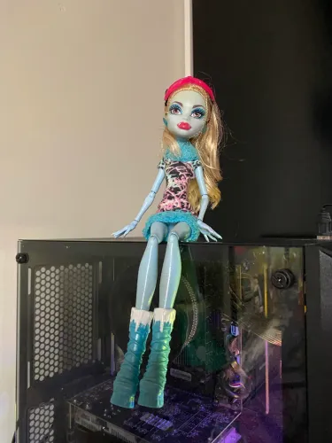 Abbey Art Class MONSTER HIGH