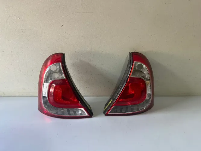 Par de Lanterna Clio 2013/2014/2015/2016/2017