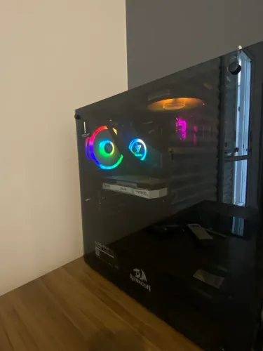 PC GAMER i7 9700 + 1050ti