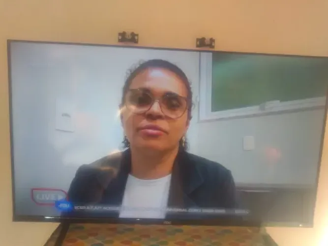 SMARTV AOC 40 POLEGADAS