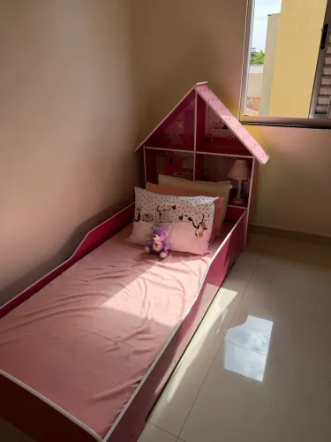 Cama infantil modelo Casa de boneca