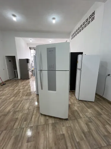 GELADEIRA ELECTROLUX 553 LITROS FROST FREE - COM GARANTIA