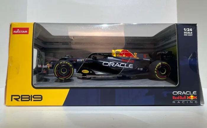 F1 Redbull RB19 - Rastar