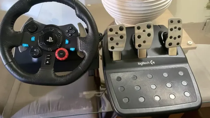 Volante Logitech G29 Original + Pedais | PC, PS4 e PS5