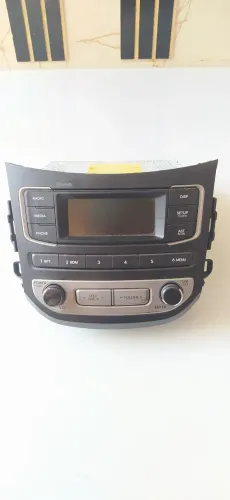 Vendo som original HB20 - Com defeito.