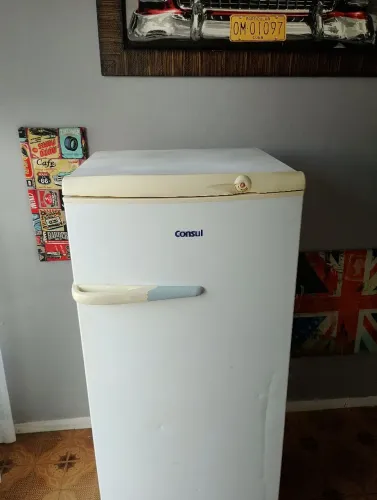 Geladeira Consul 127 W .