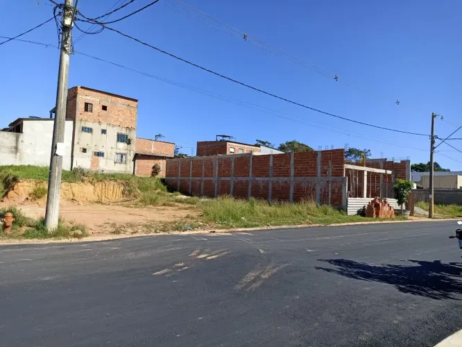 Ótimo Terreno à Venda no Loteamento Atlântico Norte, Bairro Ajuda de Cima - Macaé - RJ