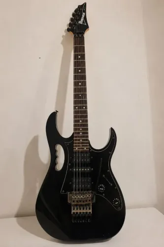 Ibanez JEM JR Preta
