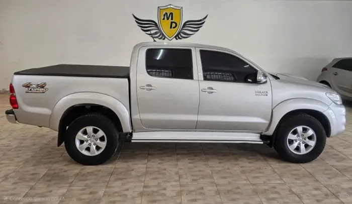 Toyota Hilux CD SRV D4-d 4X4 3.0 TDI Diesel AUT 2013