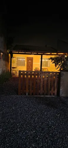Acomodações coruja-buraqueira casa de praia 