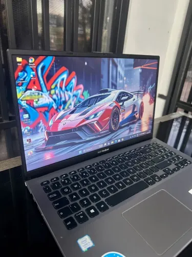 Vendo Notebook Asus core i5 8 geração 