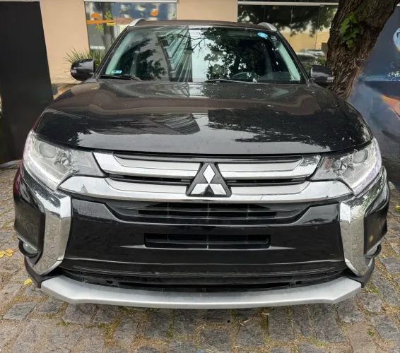 Mitsubishi Outlander Comfort 2.0 16V Aut. 2018