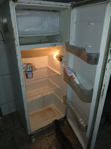 GELADEIRA FUNCIONANDO PERFEITAMENTE!