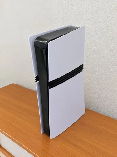PS5 Pro 2TB - Completo, com 2 Controles e Acessórios