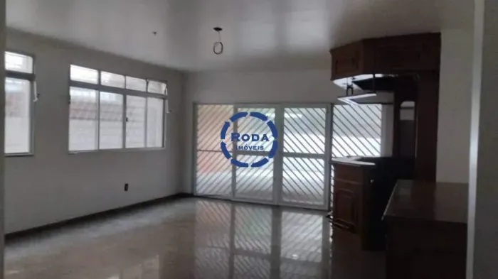 Casa 4 Quartos para Aluguel na Ponta da Praia, Santos Frente, Piscina e Espaço Gourmet