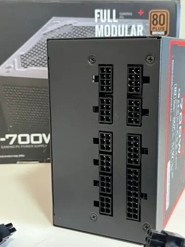 Fonte Gamer 700W Full Modular Redragon RGPS-700W
