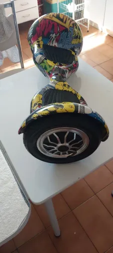 Hoverboard Skate Elétrico 10 Polegadas - Estampa Grafite/Hip-Hop (Com Bluetooth e LED)