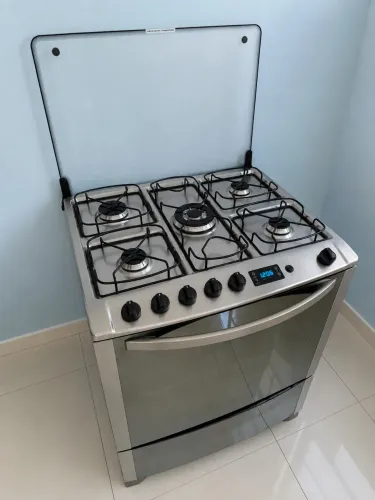 Fogão Electrolux 5 bocas inox celebrate (com timer)