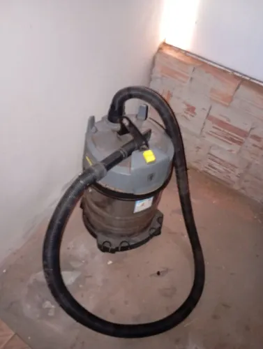 Aspirador pó e água aspira e assopra 1.400W profissional bom para lava jato 