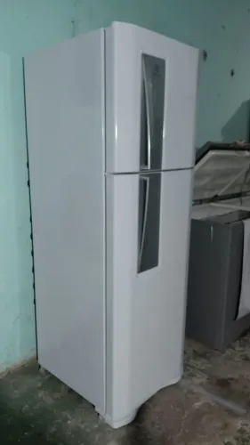 Geladeira electrolux