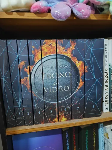 Box trono de vidro completo, inclui marca páginas de todos os livros e posteres