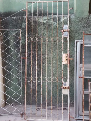 Portão de ferro