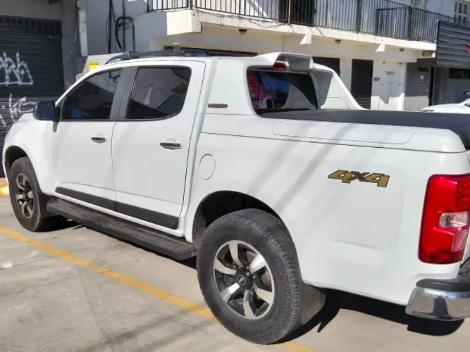 Chevrolet S10 P-up H.country 2.8 4X4 CD Dies.aut. 2016