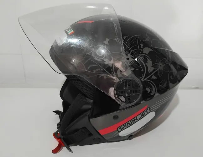 Capacete moto ( Aberto). Usado. 58 - feminino