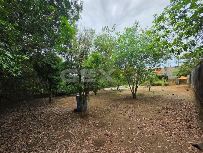 Terreno à Venda com 576m² no Bairro Jardim Alterosa em Divinópolis MG.