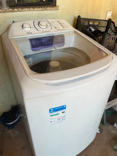 Vende se máquina faz tudo 12ks da eletrolux