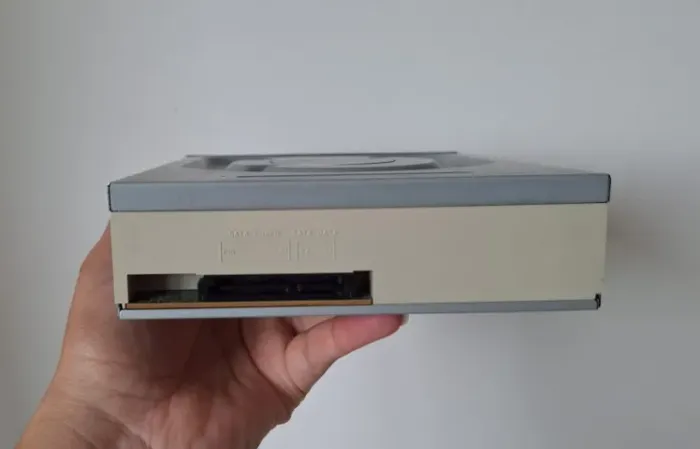 Gravador de DVD/CD Interno SATA para PC Desktop - Modelo DH-24ABS