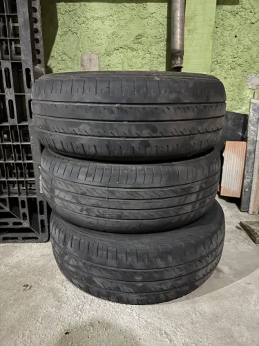 Vendo pneu 205 60 15