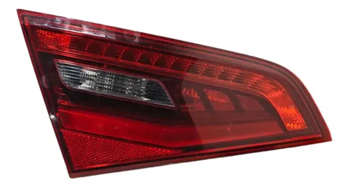 Lanterna Tampa Tras Esq Audi A3 1.8 Hacth Tfsi 2013 A 2016 Esquerdo/motorista Vermelho