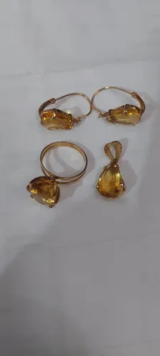 Conjunto de joias brinco e anel pendente