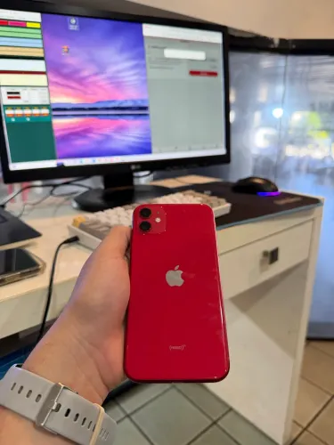 iPhone 11 Vermelho 