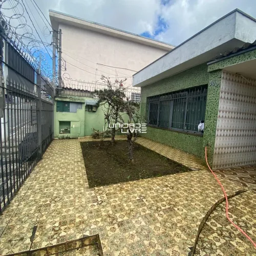 Casa Comercial ou Residencial no Centro de Brás Cubas | 220m² | R$ 5.200 (pacote)