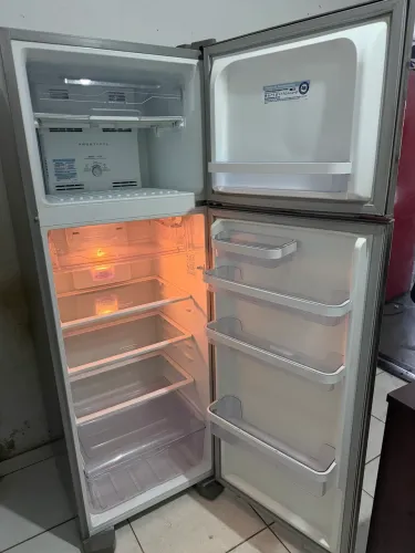 Geladeira inox frost free electrolux