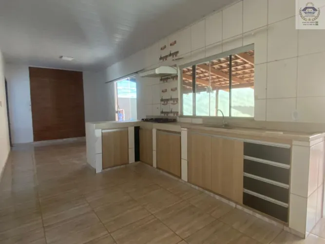Casa com área de lazer com sala comercial no bairro Parque Eldorado Oeste em goiania goias