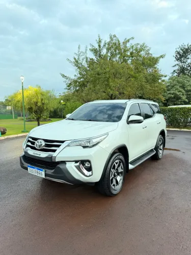 Toyota Hilux SW4 SRX Diamo. 4X4 2.8 TB DIE AUT 2019