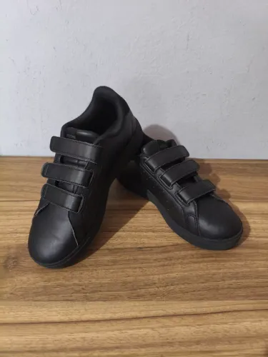 Tênis infantil Adidas original 32