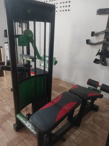 Aparelho de musculação